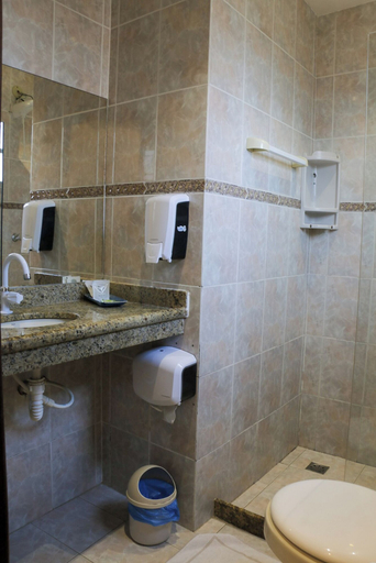 Bathroom 4, POUSADA ELOHIM DE BUZIOS, Armação dos Búzios