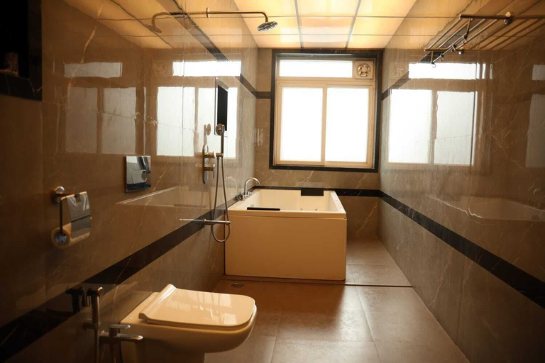 Bathroom 4, Gulmohar Resort And Spa, Satara