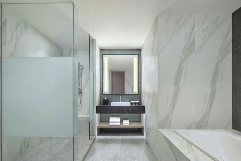 Bathroom 5, Four Points By Sheraton Bekasi, Bekasi