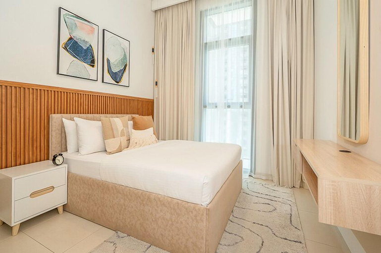 Others 5, Chic 1BR Burj Crown Boulevard View, Dubai