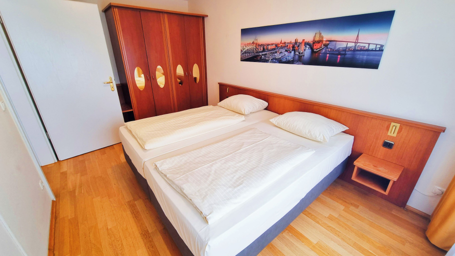 Bedroom 2, New Living Home Residenzhotel Hamburg, Hamburg