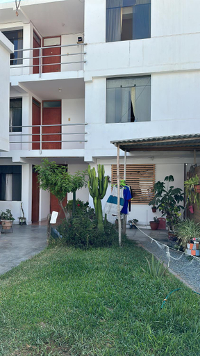 Others 4, La Casa de Rosy, Santa