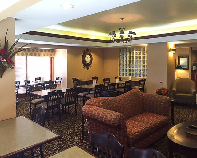 Food & Drinks, Econo Lodge Cordele, Crisp