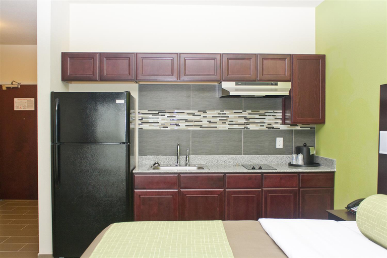 Bedroom 3, Best Western Plus Pratt, Pratt