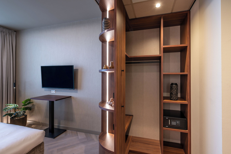 Room 2, Hotel De Zeevaartschool, Vlissingen