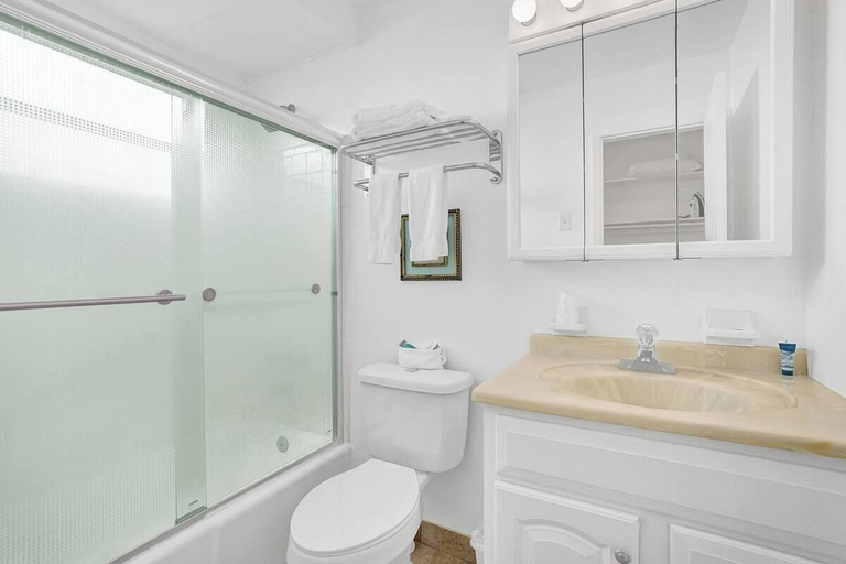 Bathroom 3, Waves by Stay Hospitality, Broward