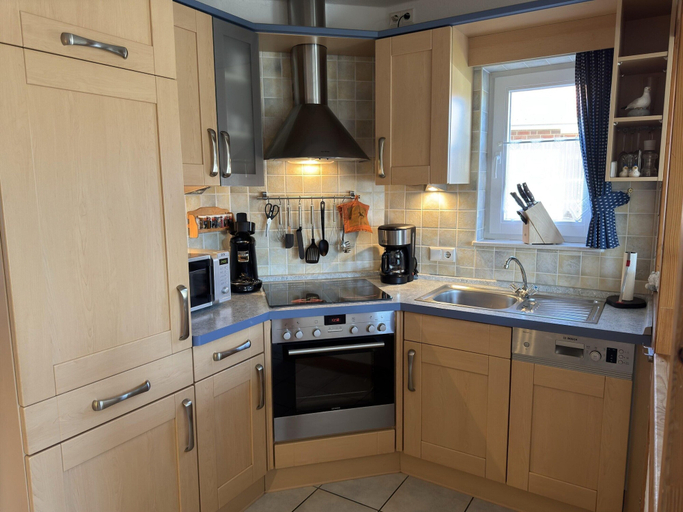 Private kitchen 5, Gemutliche Doppelhaushalfte in Burhave, Wesermarsch