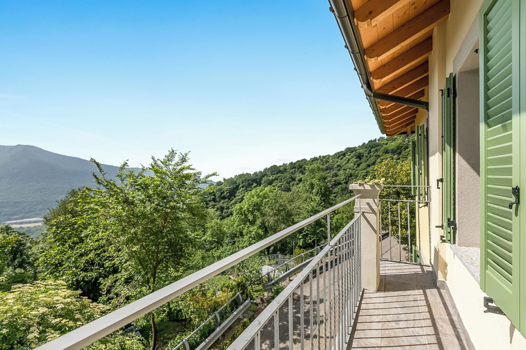 Terrace/patio 3, Bucaneve Apartment, Varese