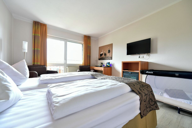 Bedroom 3, Landhotel Burg Im Spreewald, Spree-Neiße
