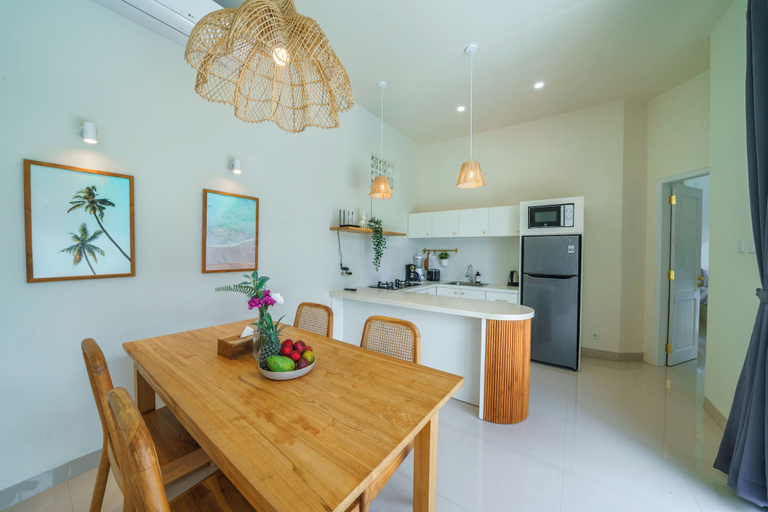 Others 2, Villa Selina, Badung