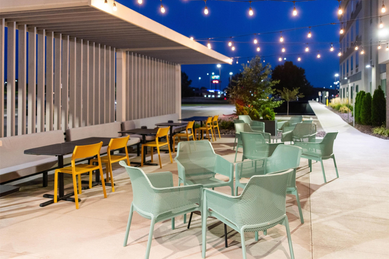 Food & Drinks 5, Home2 Suites By Hilton Effingham, Effingham