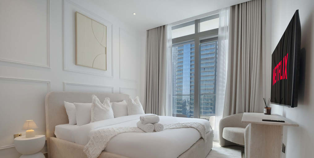 Room 3, LUX The Marina Gate Sea View Suite, Dubai