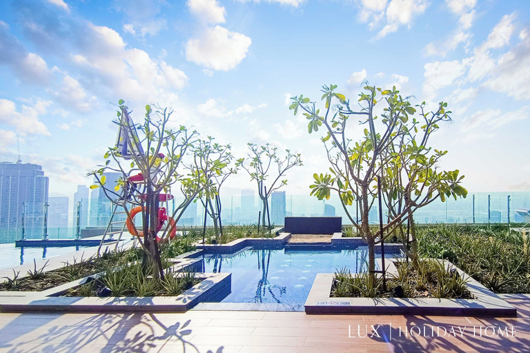Pool 2, LUX Paramount Burj View Business Bay, Dubai
