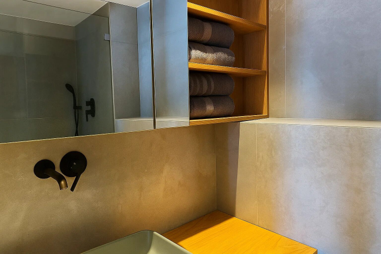 Bathroom 3, LBA Haifa
