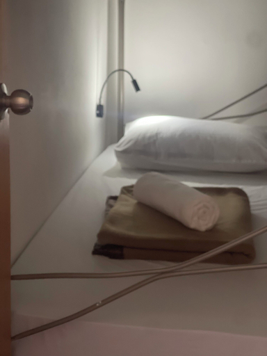 Room 5, Heritage House 123, Pulau Penang