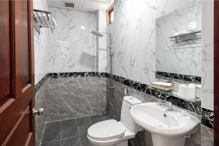Bathroom 3, Hong Anh Hotel Night Market Phu Quoc, Phú Quốc
