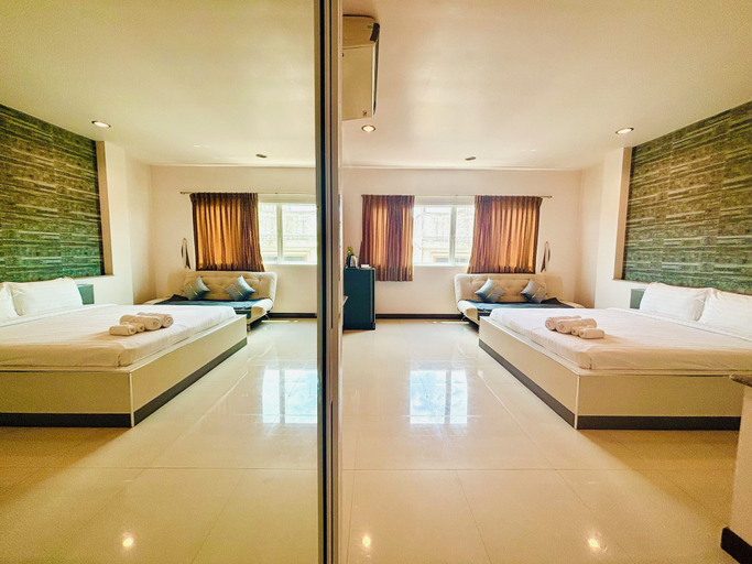 Bedroom 2, Ree Riverside hotel, Thon Buri