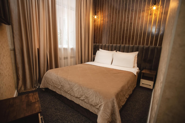 Bedroom 5, Central Budget GH, Baku