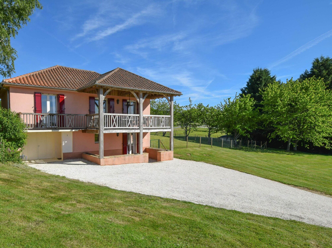 Exterior 2, Elegant Domaine Stay in Dordogne, Dordogne
