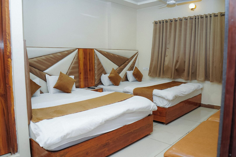 Bedroom 2, Hotel Pleasure, Ujjain