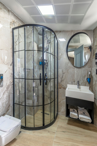 Bathroom 5, The Private Airport Hotel, Arnavutkoy