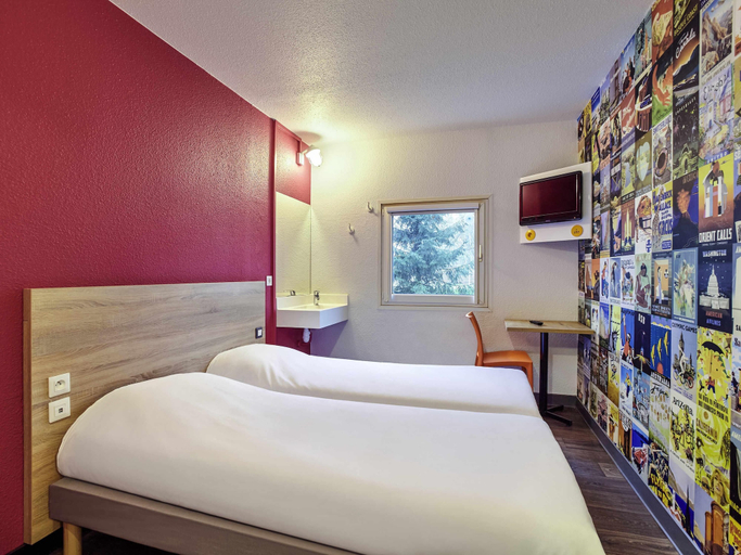 Bedroom 4, hotelF1 Amiens Est (Rénové), Somme