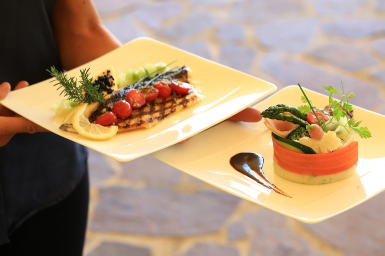 Food & Drinks 5, Holiday Flats at Domaine de Saint-endreol With Golf, SPA and Pool, Var