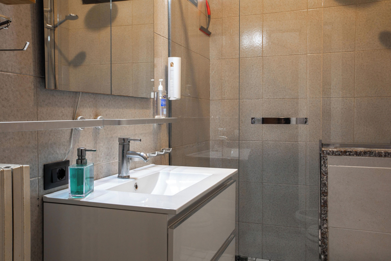 Bathroom 4, Orio Welcome, Bergamo