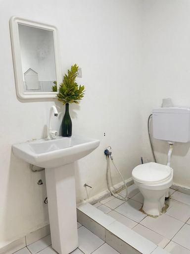 Bathroom 3, zanzllywood hotel and apartments, Kati