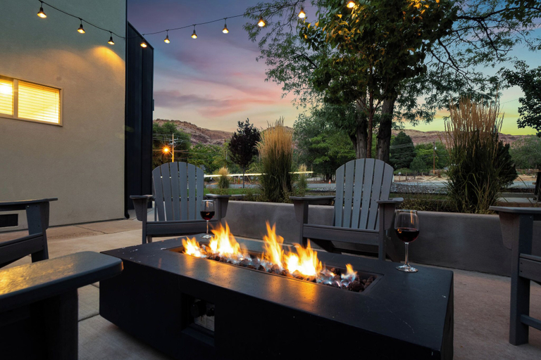 Food & Drinks, Modern Mesa, Grand