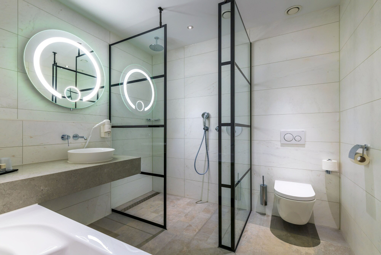 Bathroom 5, Van Der Valk Hotel Den Haag Nootdorp, Pijnacker-Nootdorp