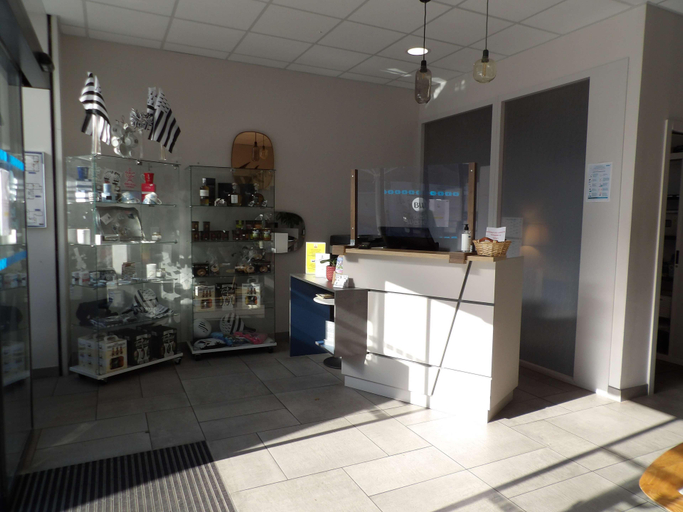 Public Area 3, Best Western Le Duguesclin, Côtes-d'Armor