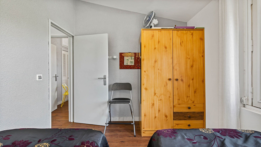 Room 5, Cozy Beachside Family Stay, Hérault