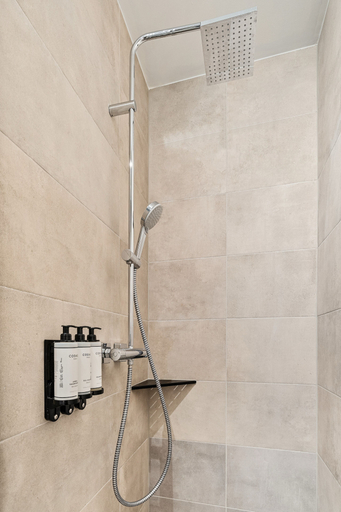 Bathroom 4, Voya Residence Zenit Royal - Luxury Apart Hotel with Rooftop Views & Concierge, Luxembourg