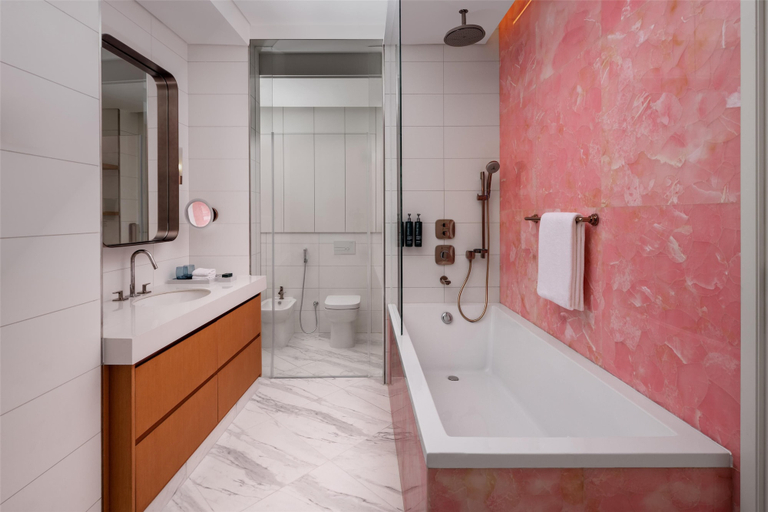 Bathroom 5, Hilton Dubai Creek Hotel & Residences, Dubai