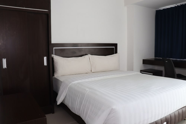 bedroom 18