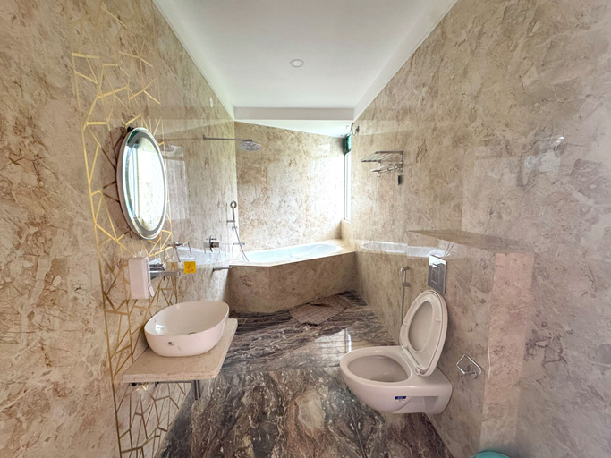 Bathroom 4, Juleo Hospitality LLP, Bangalore