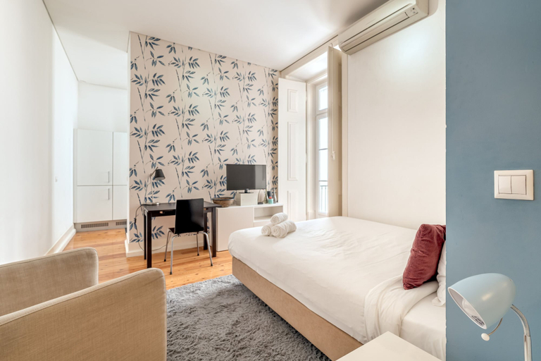 Room 1, Downtown Riverside II by Homing, Lisbon