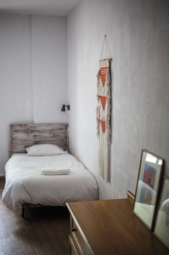 Bedroom 3, Domaine Castelnaut gîte et château, Aude