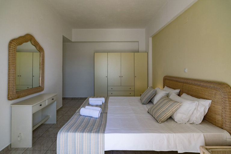 Bedroom 2, Almirikia Villa, Crete