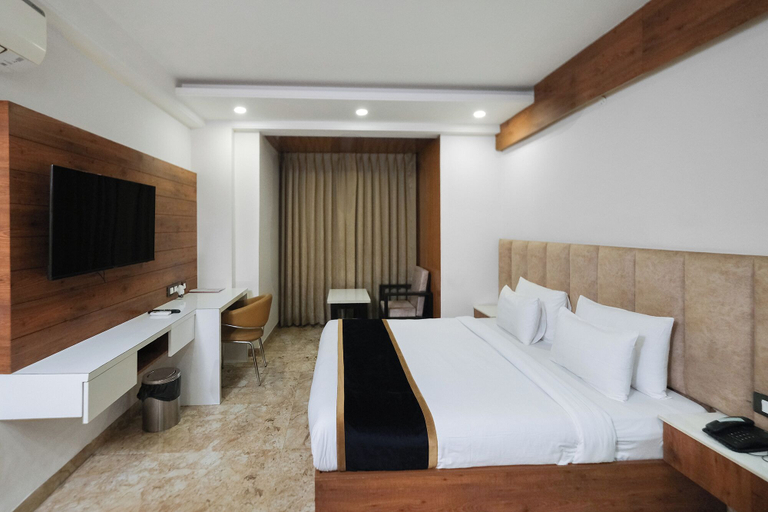 Bedroom 3, Hotel Golf Inn, Gurgaon