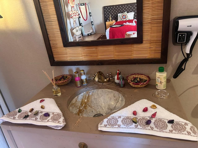 Bathroom, ABDO LUXURY CAMP MERZOUGA, Errachidia