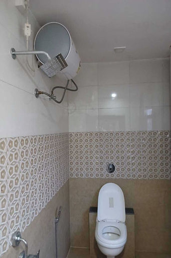 Bathroom, Hotel Classic Square, Pune