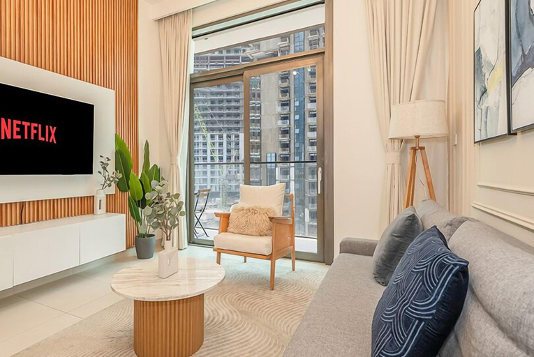 Others 4, Chic 1BR Burj Crown Boulevard View, Dubai