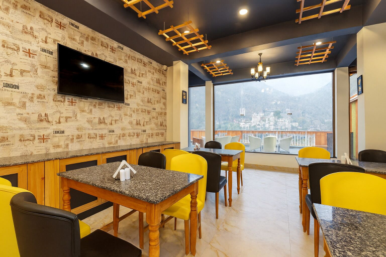 Food & Drinks 5, Hotel Pawan Regency, Kangra