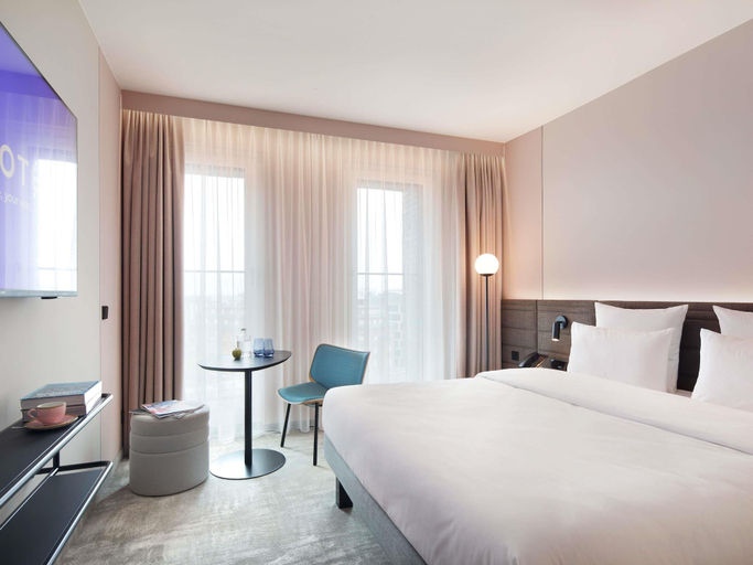 Bedroom 4, Novotel Hamburg Central Station, Hamburg