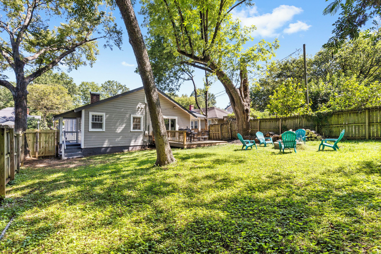 Exterior & Views 2, 4BR Bright and Modern - Close to Everything, Mecklenburg