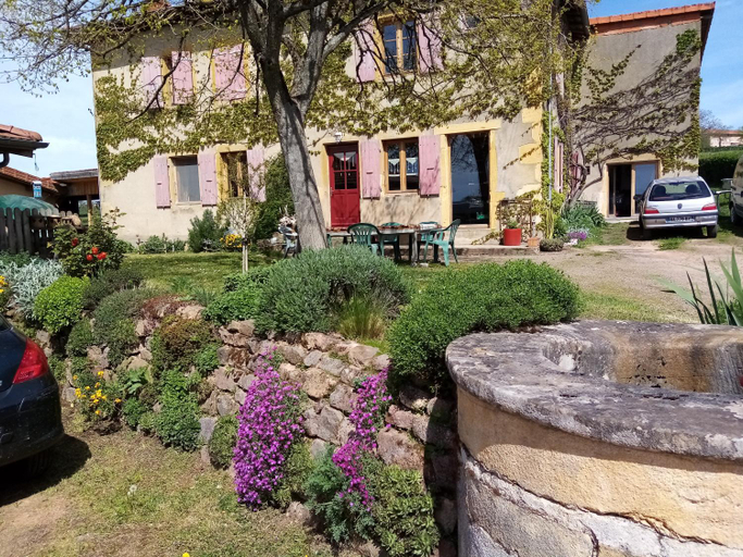 Others 3, Chambres D'hotes LES PAPILLONS, Loire
