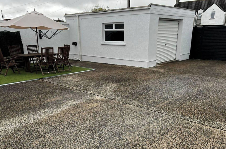 Exterior & Views 2, Immaculate sea View 4-bed House in Portstewart, Causeway Coast and Glens