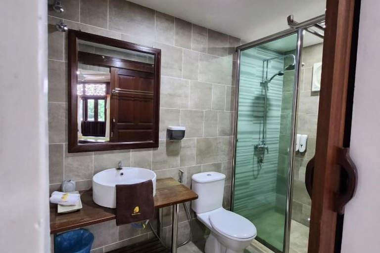 Bathroom 3, Uptown Eco Hotel, Kuala Terengganu